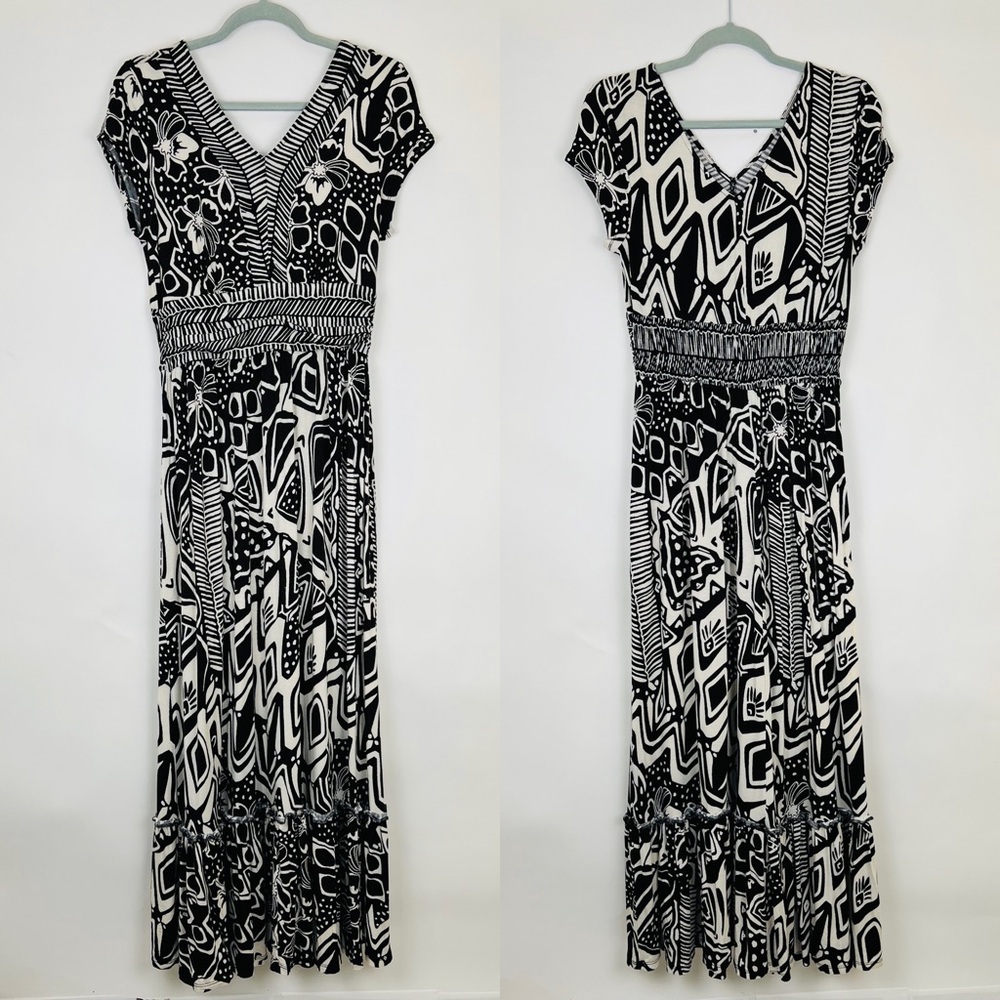 SOFT SURROUNDINGS maxi dress in black and white geometric and floral pri…